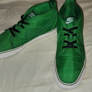 High top Nike (Toki) 2011 Green Nylon
